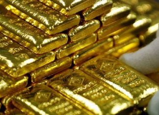 Gold stands to gain further on trade uncertainty