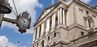 Bank of England failed to impress sterling, Brexit back in focus