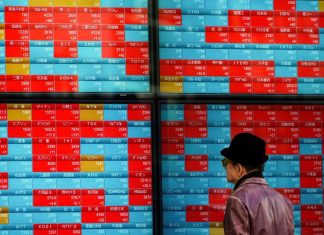 Global stocks keep bleeding on China virus fears