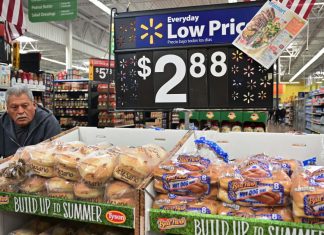 US consumer prices gain slightly; underlying inflation tame