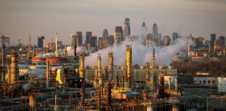 Ten U.S. oil refineries, including six in Texas, released the cancer-causing chemical benzene in concentrations that exceeded federal limits last year, according to government data published by the green group Environmental Integrity Project on Thursday.