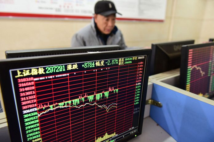 Markets losing ground amid the reports about a rising number of infections both in China and outside
