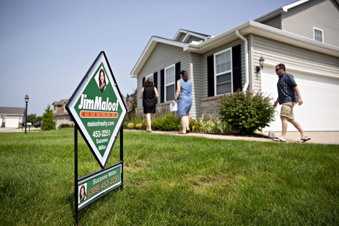 Homebuyer demand and an already strong refinance market pushed mortgage application volume up 4.1% last week, the Mortgage Bankers Association said.